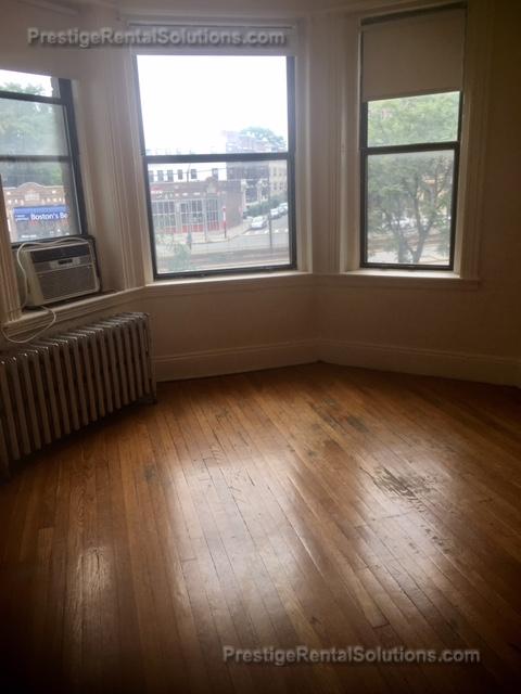 1152 Commonwealth Ave, Brighton