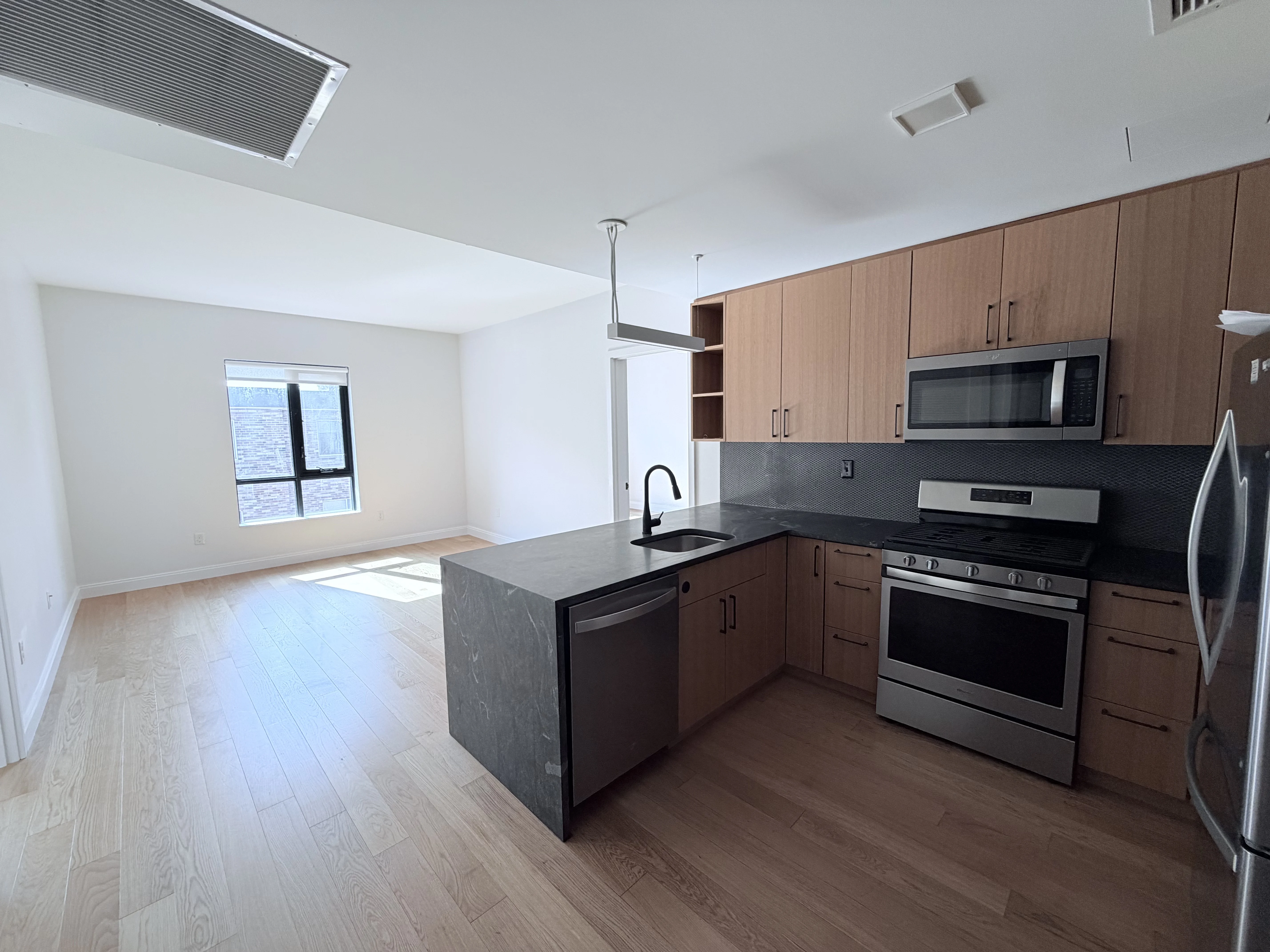 83 Gardner St, Allston