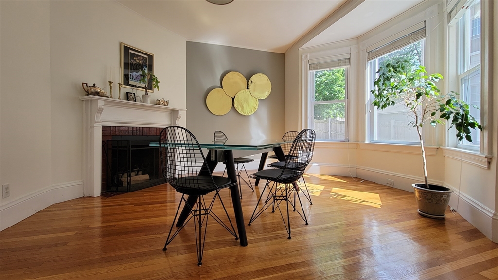 52 Hillsdale Rd, Tufts University