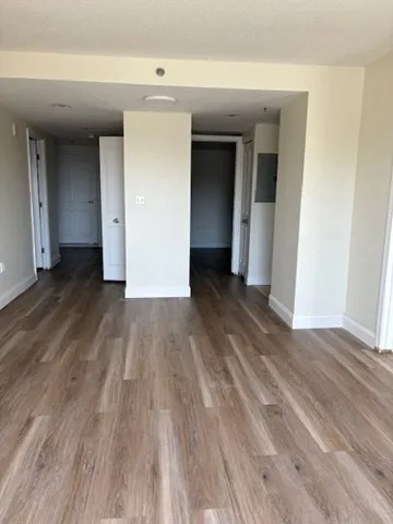 8 Museum Way, East Cambridge