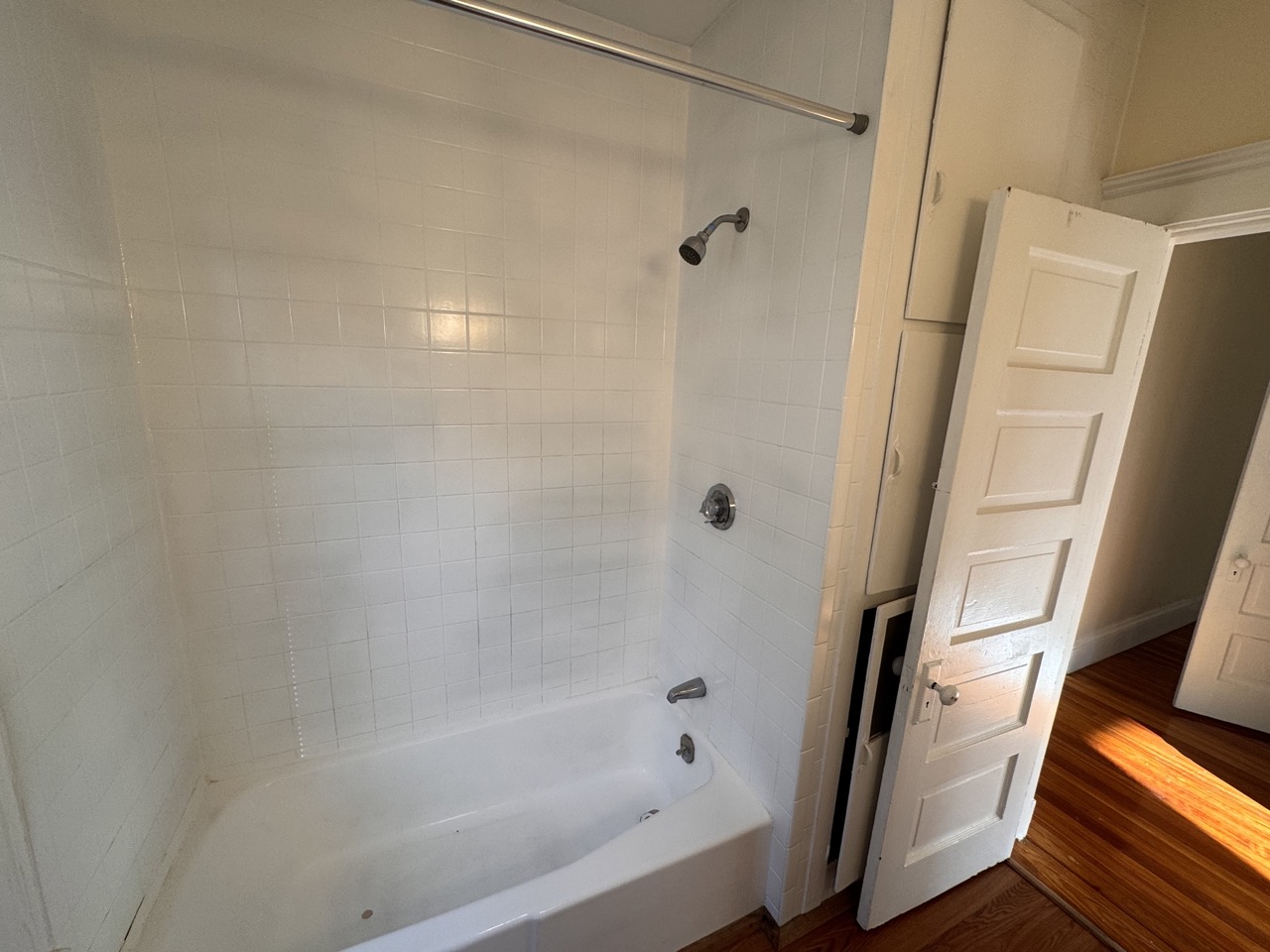 44 Wilson Ave, Belmont