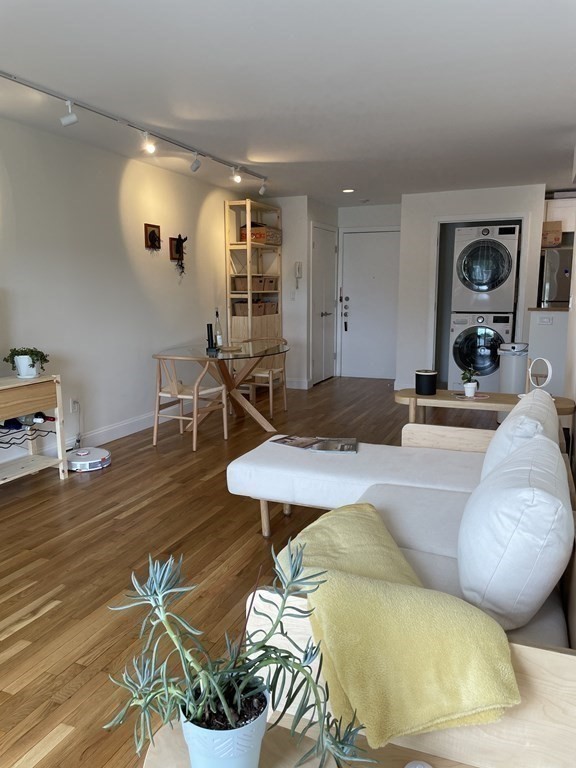 255 Beacon St, Somerville