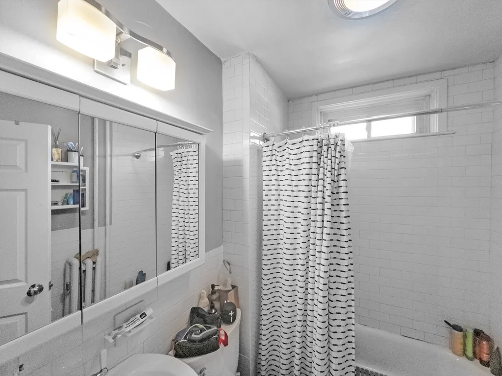 593 Centre St, Jamaica Plain