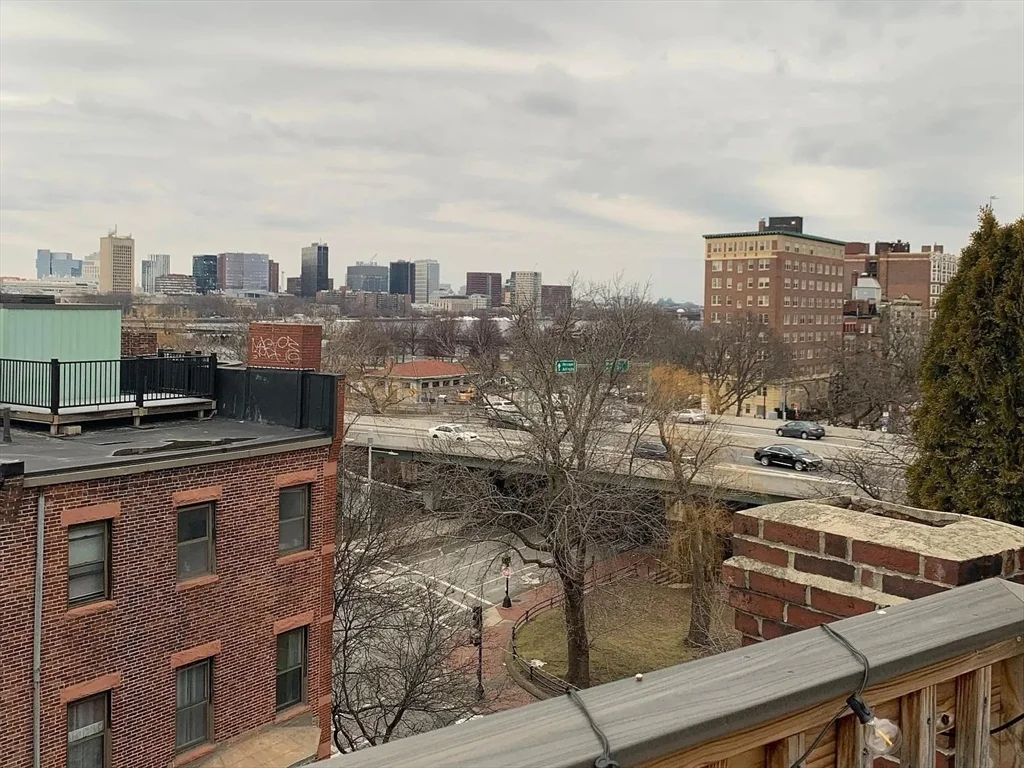 463 Commonwealth, Back Bay