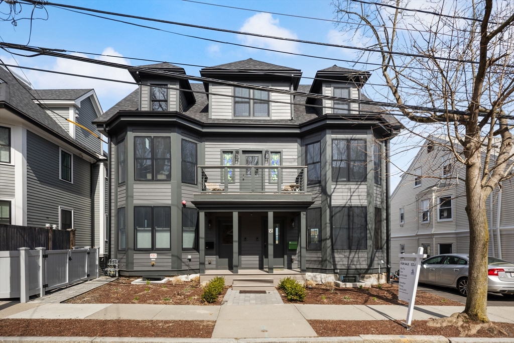 151 Mason Ter, Brookline