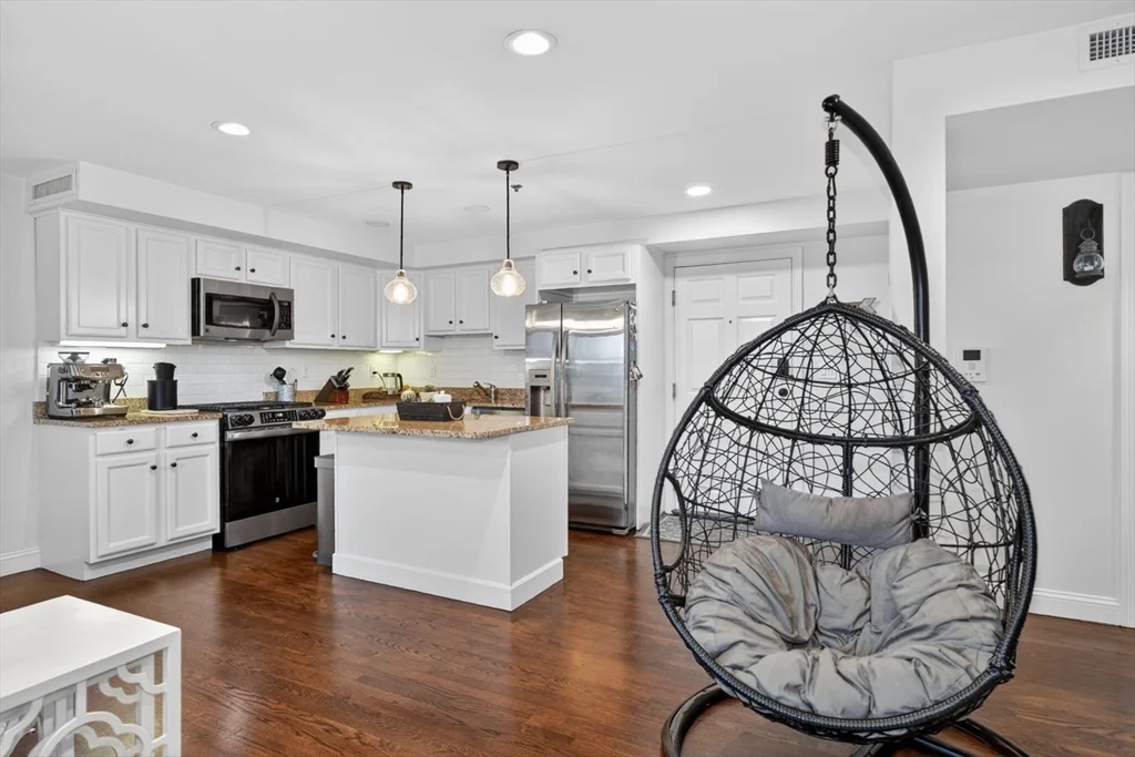 24 Arsenal St, Watertown