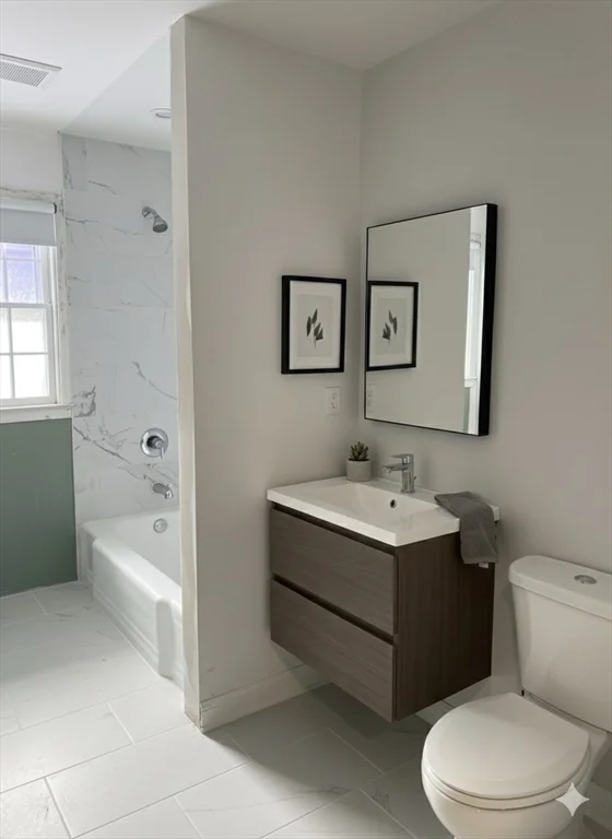 6 Highland Circle, Hadley