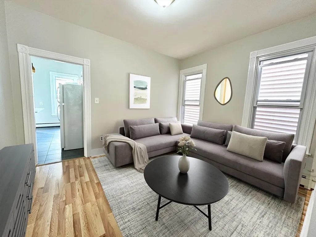 466 Sumner St, East Boston