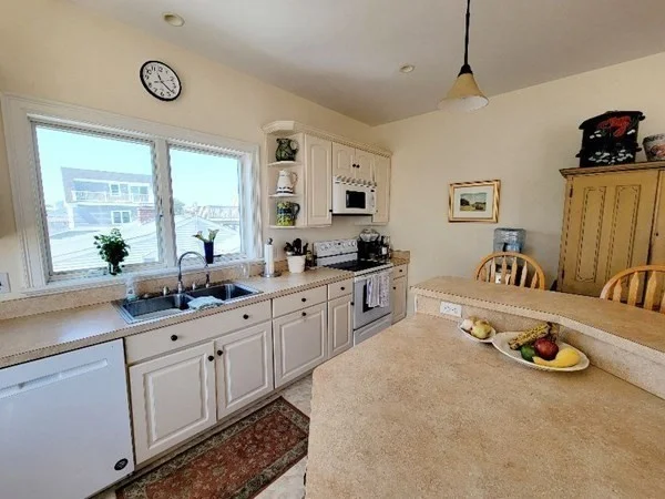 15 49th St, Plum Island