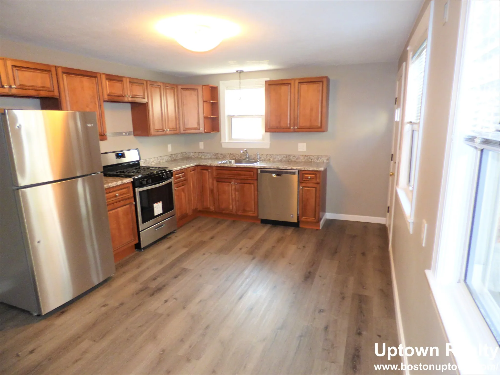 10 Stearns St, South Side