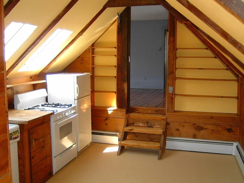 128 Pleasant St, Marblehead