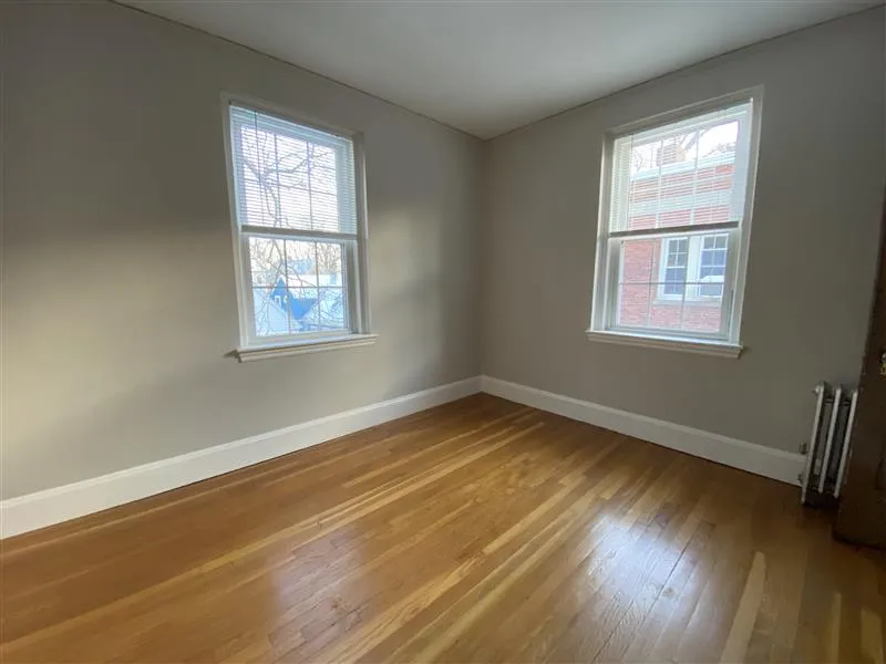 118 College Ave, Tufts