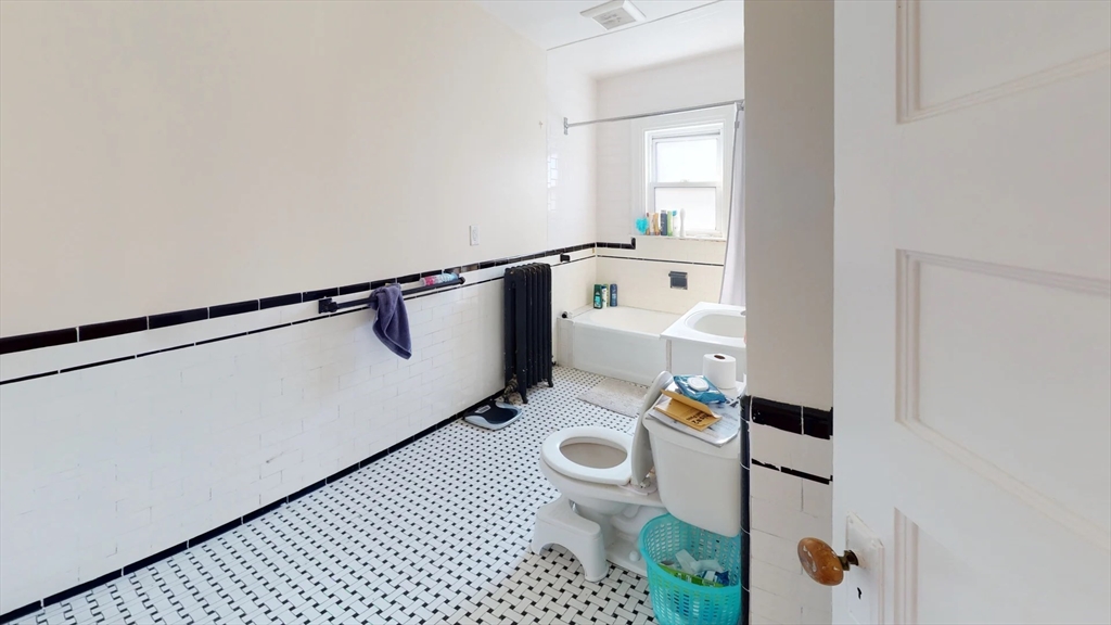 96 Columbia St, Brookline