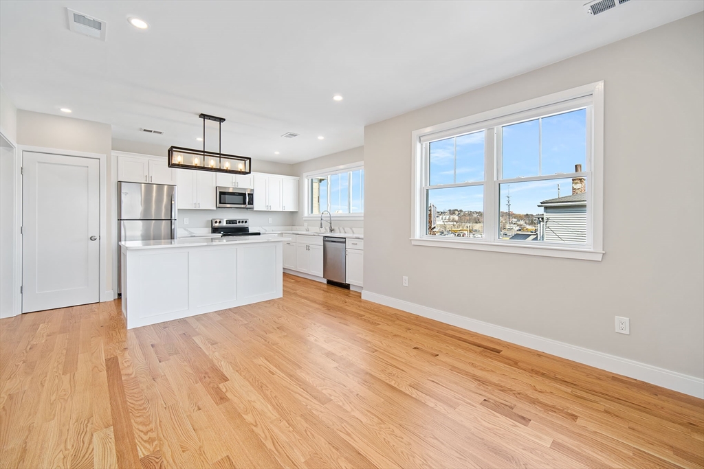 2-4 Hecla, Dorchester