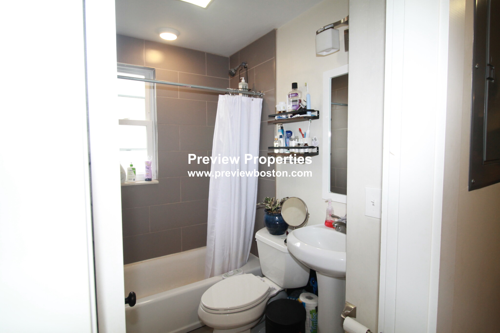 21-23 Weitz St, Allston