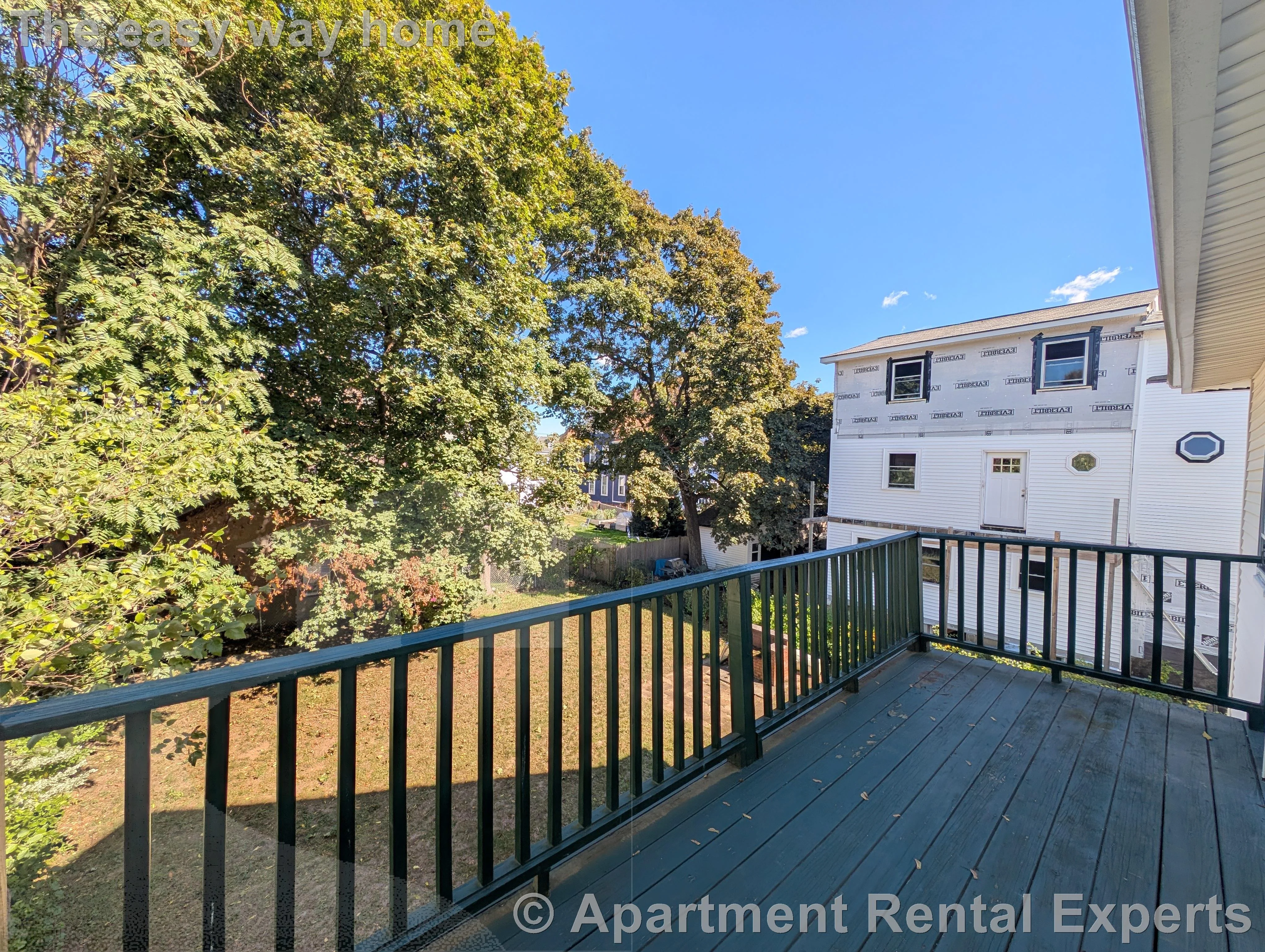 58 Monument St, Tufts