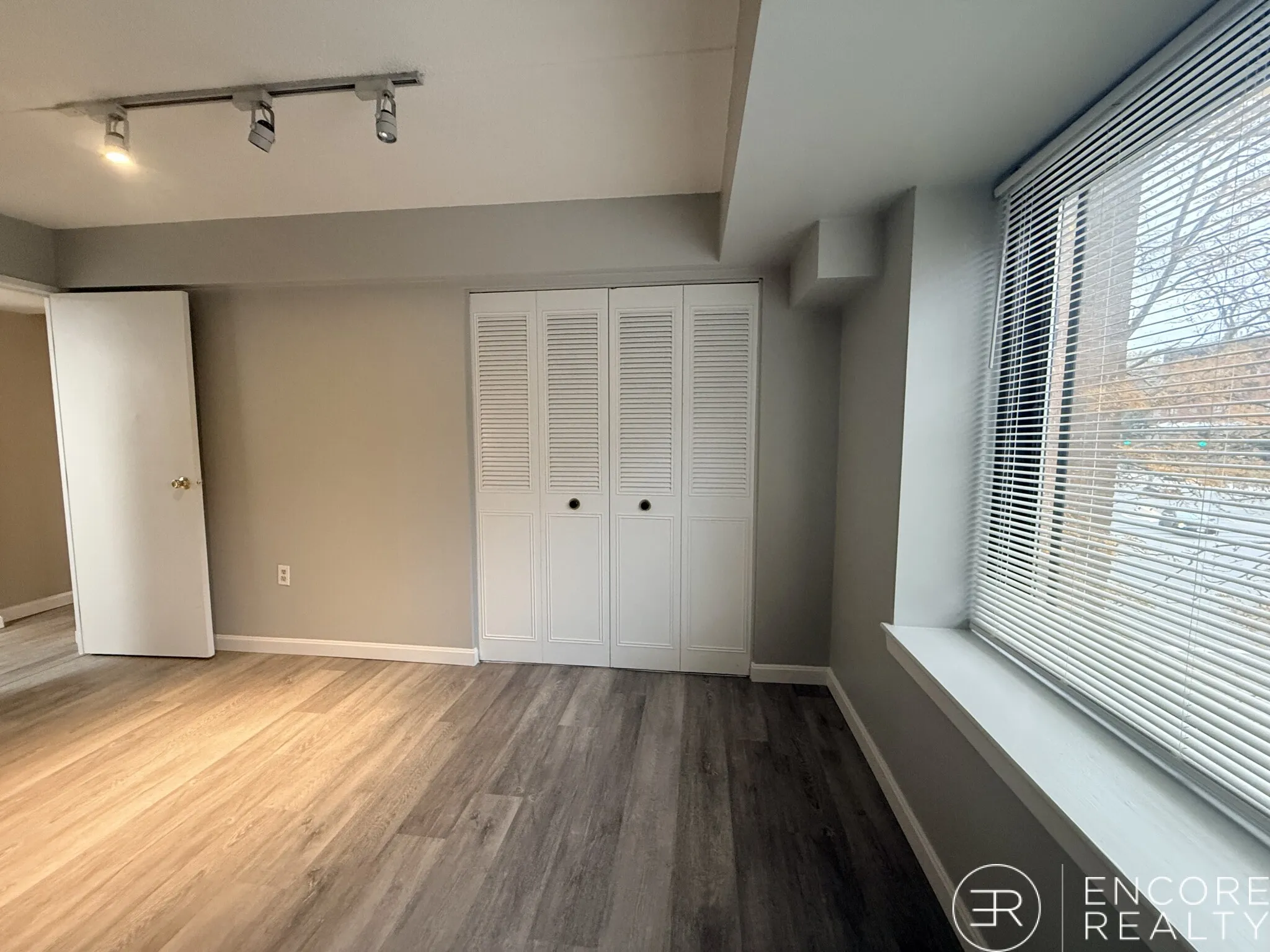 1243 Beacon St, Coolidge Corner