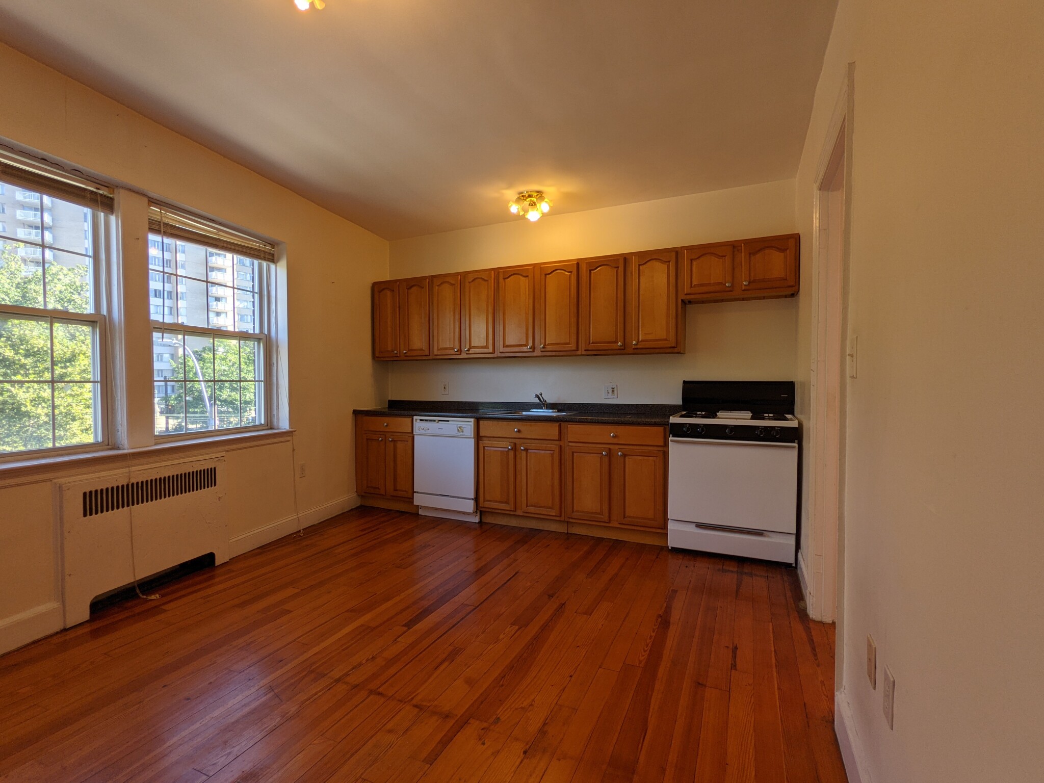 24 Fairbanks St, Brookline