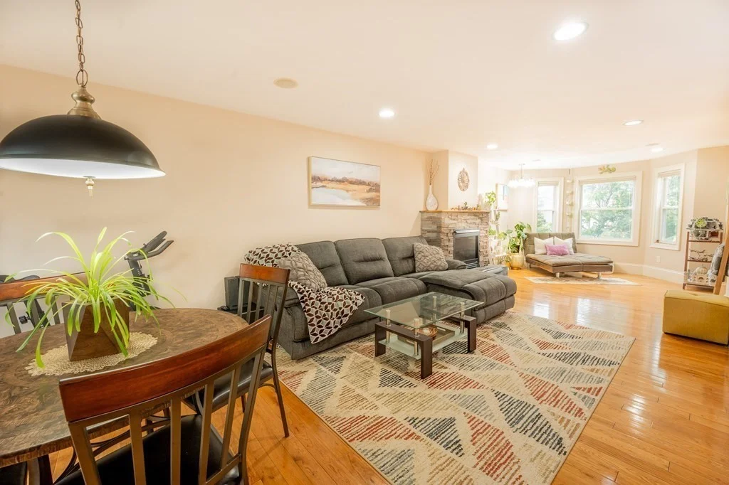 15 Downer Ct, Dorchester