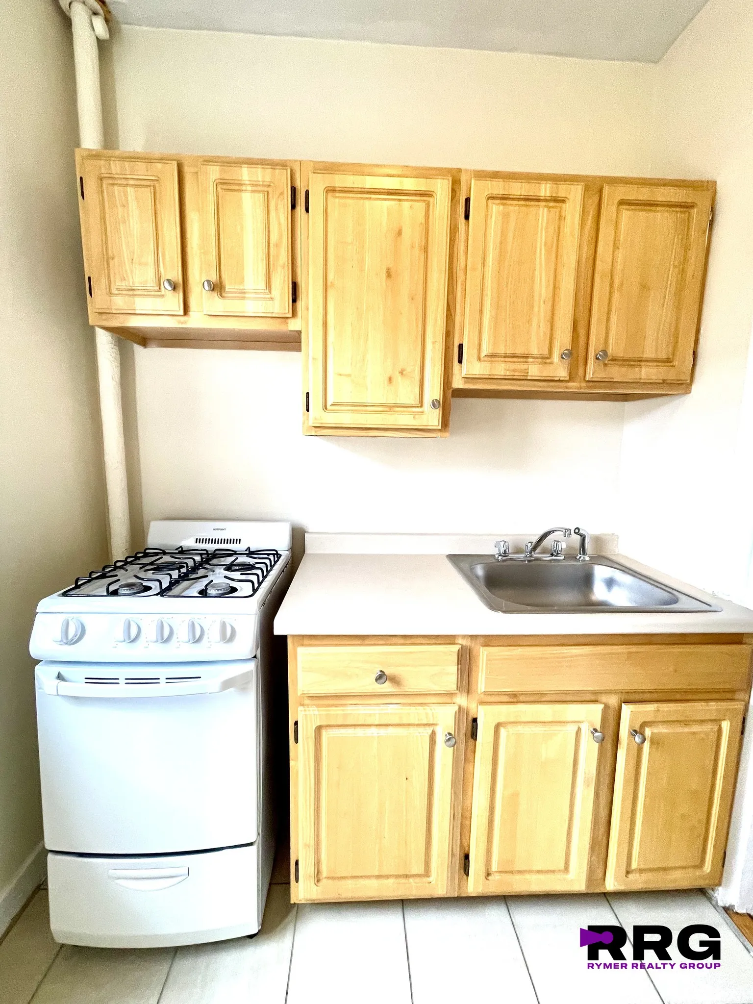 1144 Commonwealth Ave, North Brookline