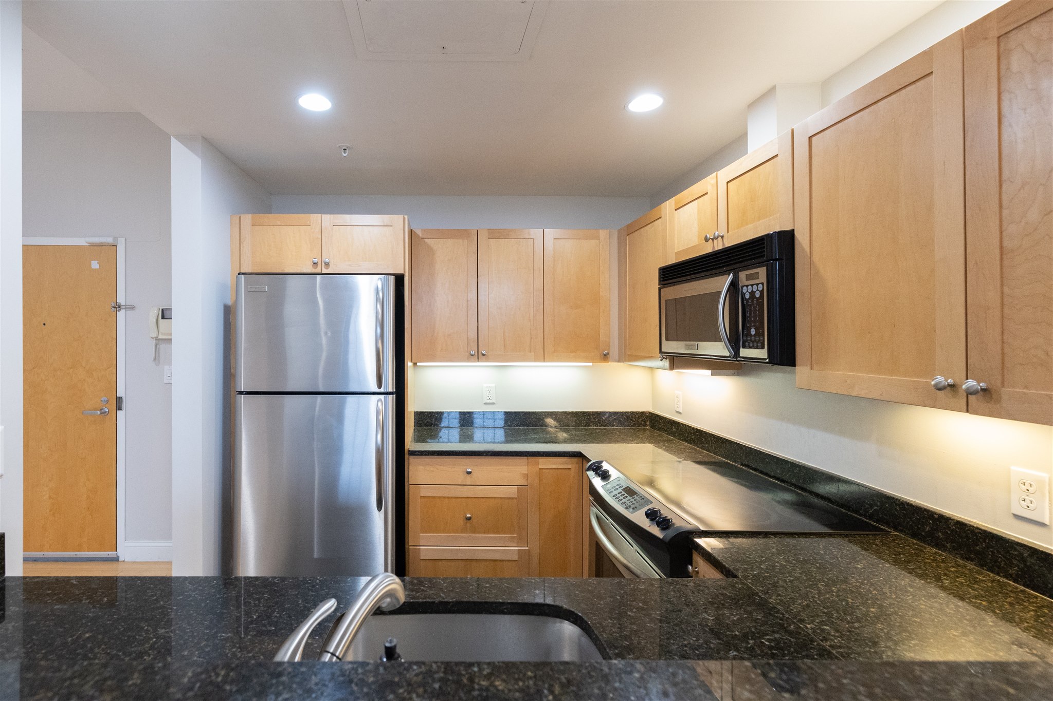 490 Harrison Ave, South End