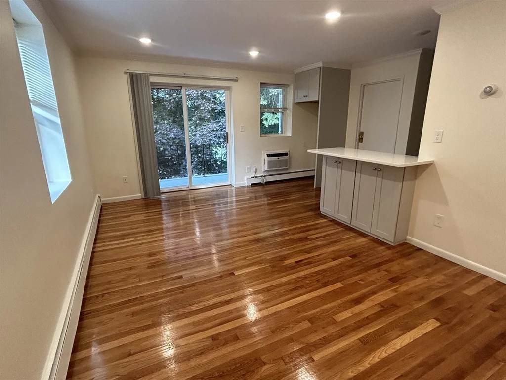 25C Minot St, Reading