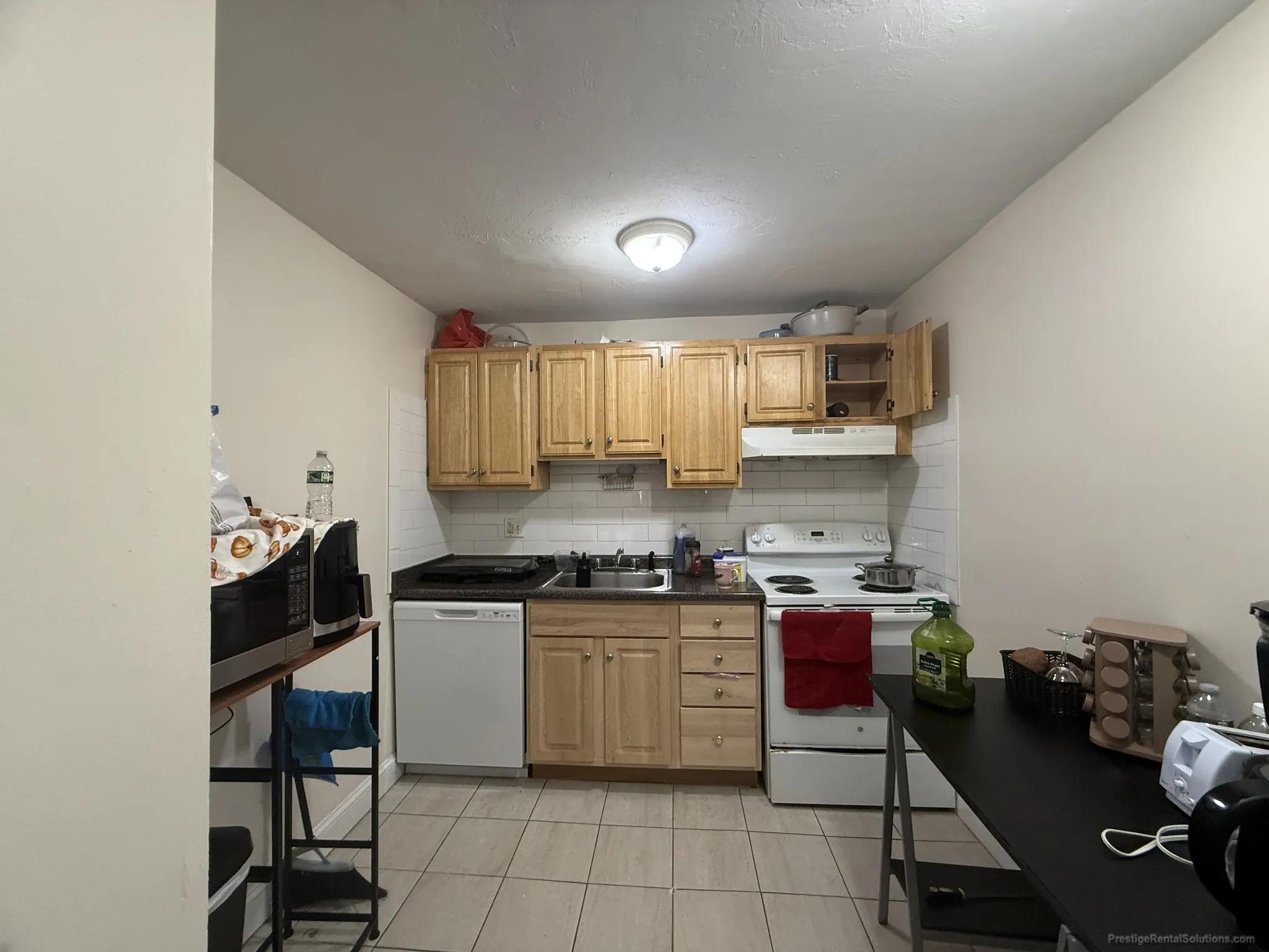 84 Gardner St, Allston