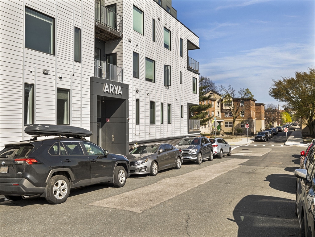 2 West 6th St, South Boston