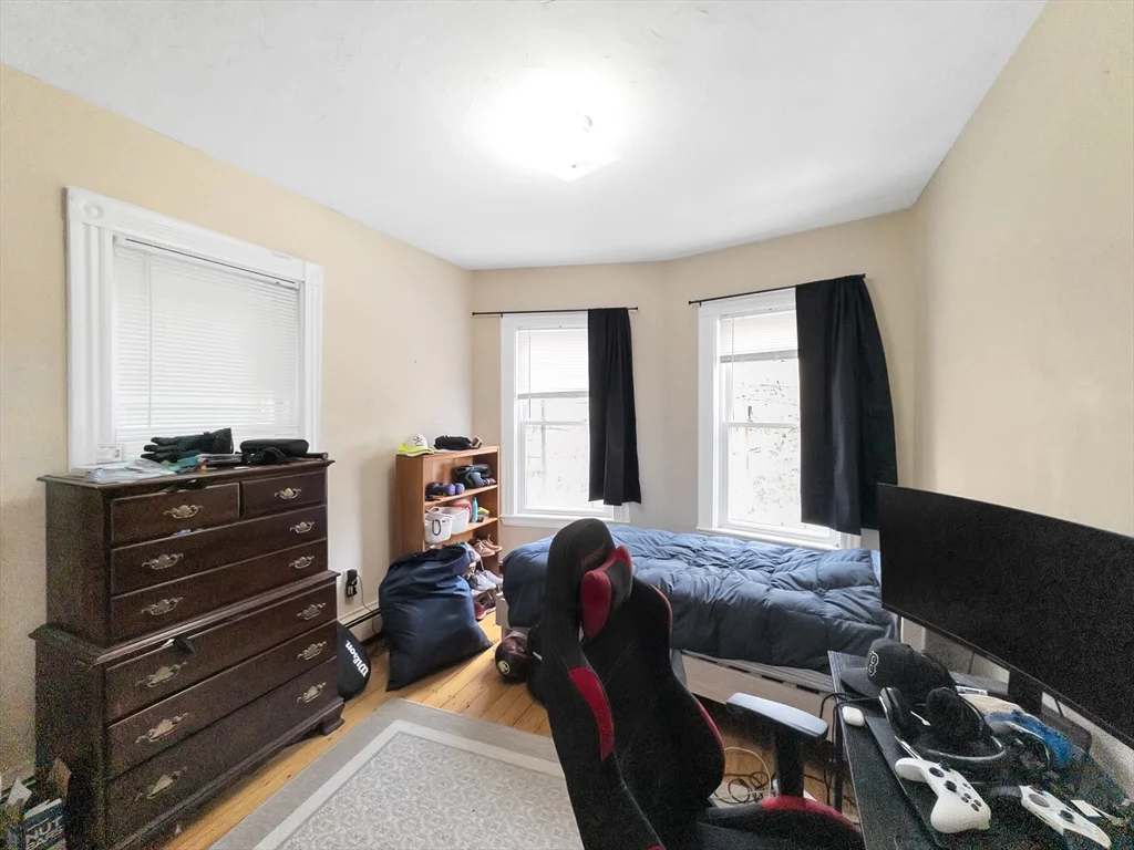 32 Fisher Ave, Mission Hill