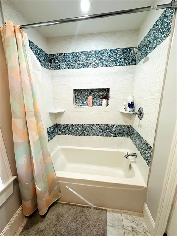 12 S Mason St, Salem