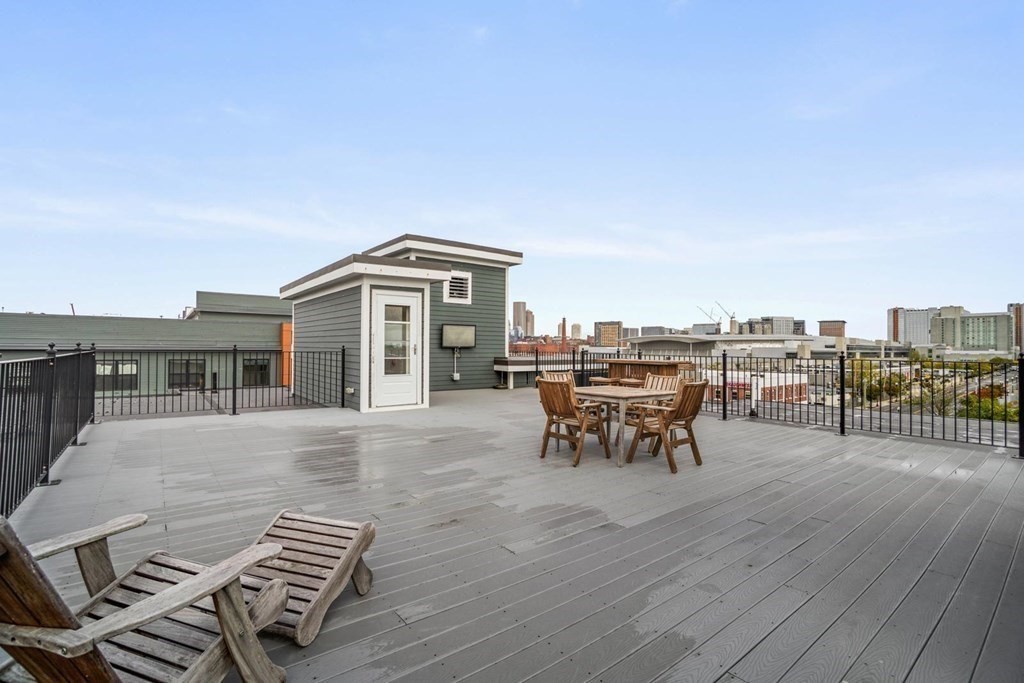 345 D St, South Boston