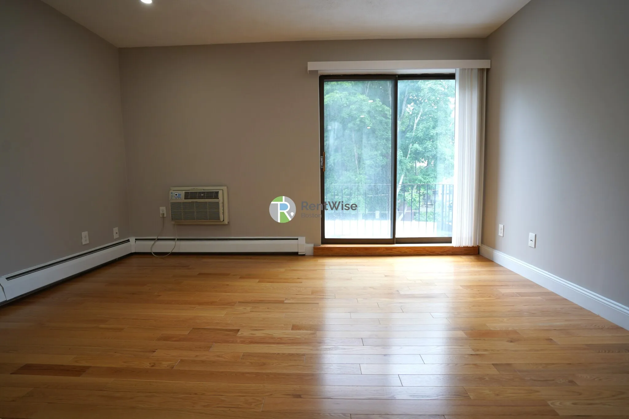 116 Tremont St, Brighton