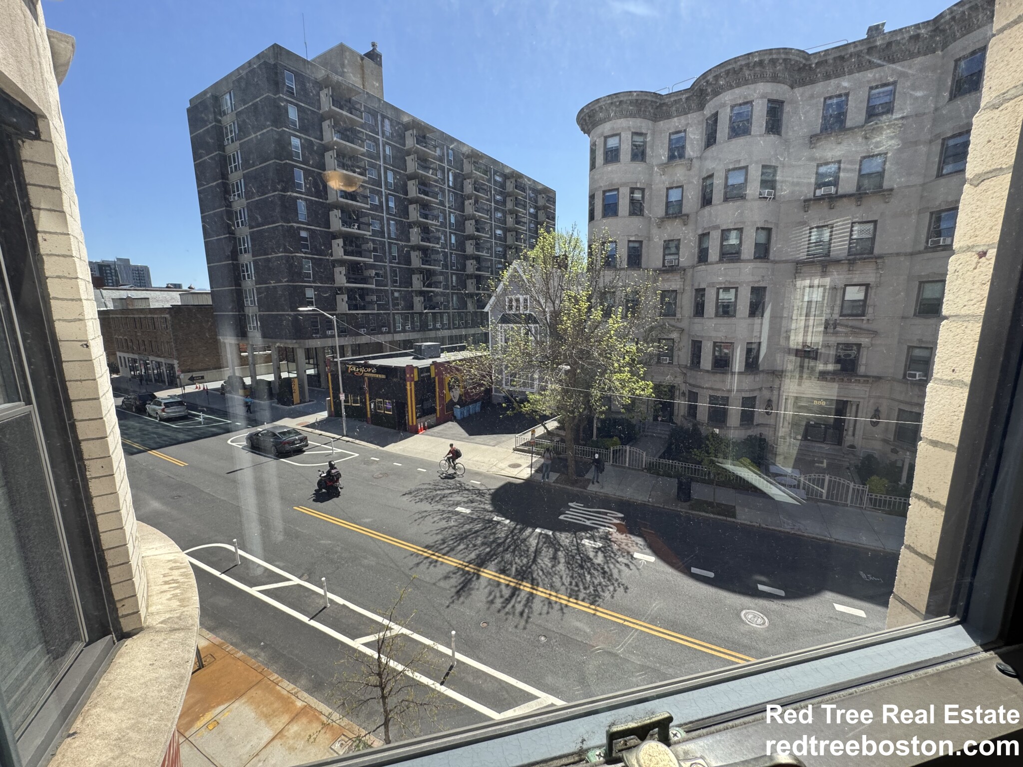 885 Massachusetts Ave, Mid Cambridge