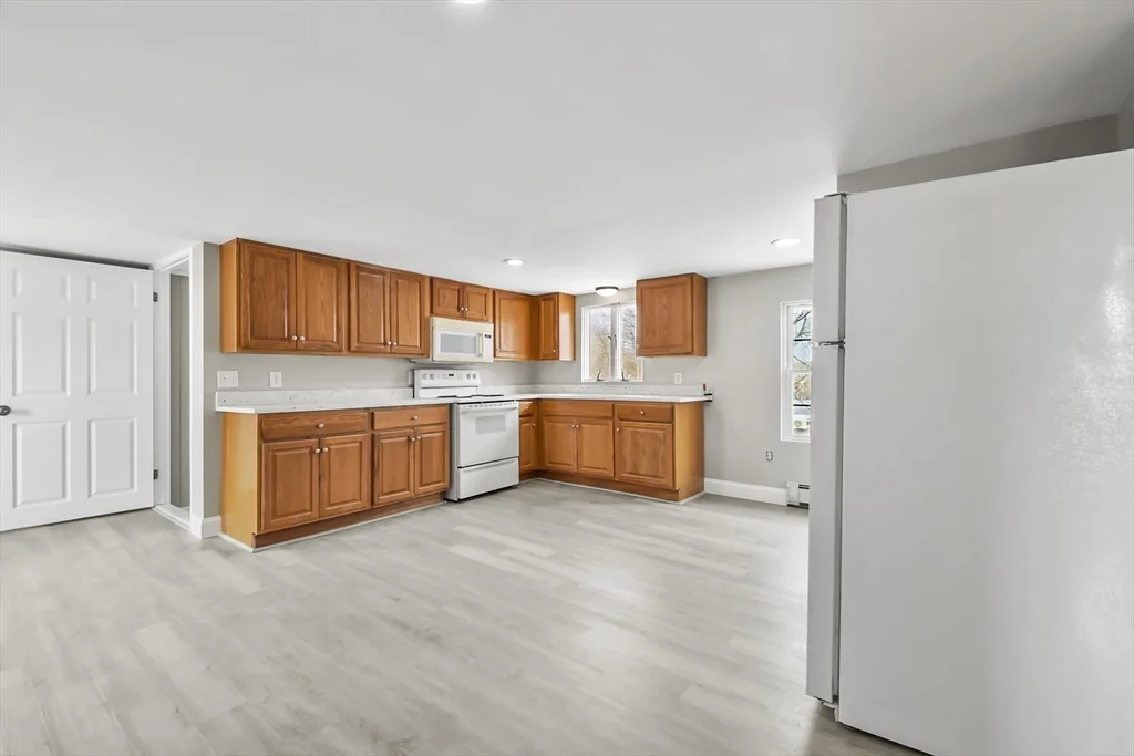 515 Winthrop St, Rehoboth