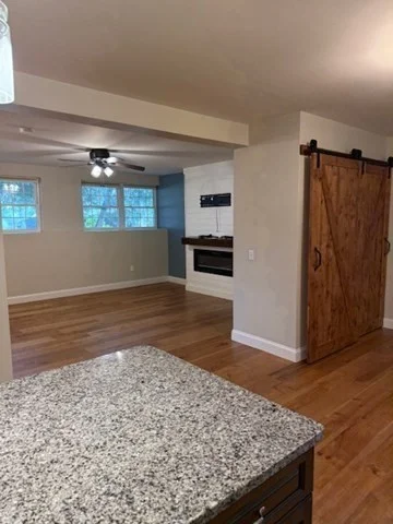 16 Pleasant St, Ayer