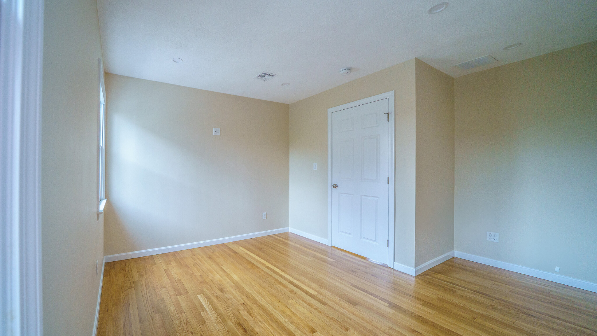 298 Adams St, Nonantum