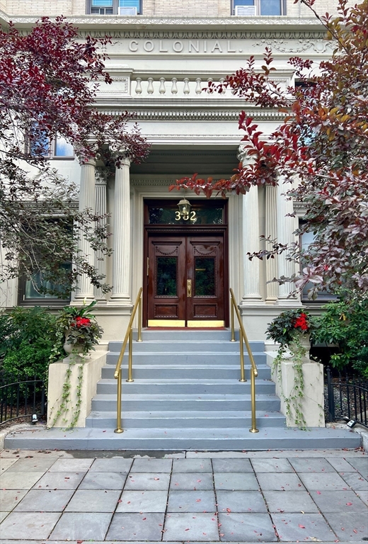 382 Commonwealth Ave, Back Bay
