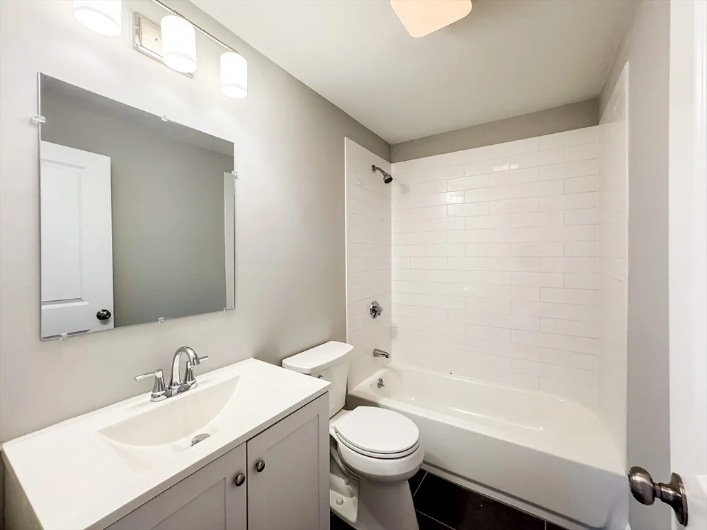 58 Chestnut St, Chelsea