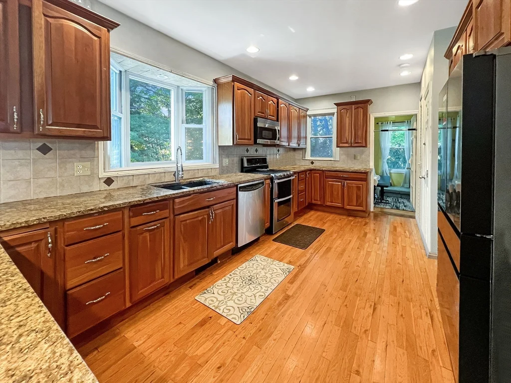 26 Garnet Rd, West Roxbury