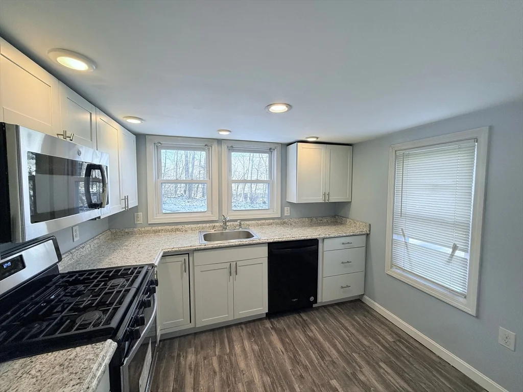 48 Bridge St, Westford