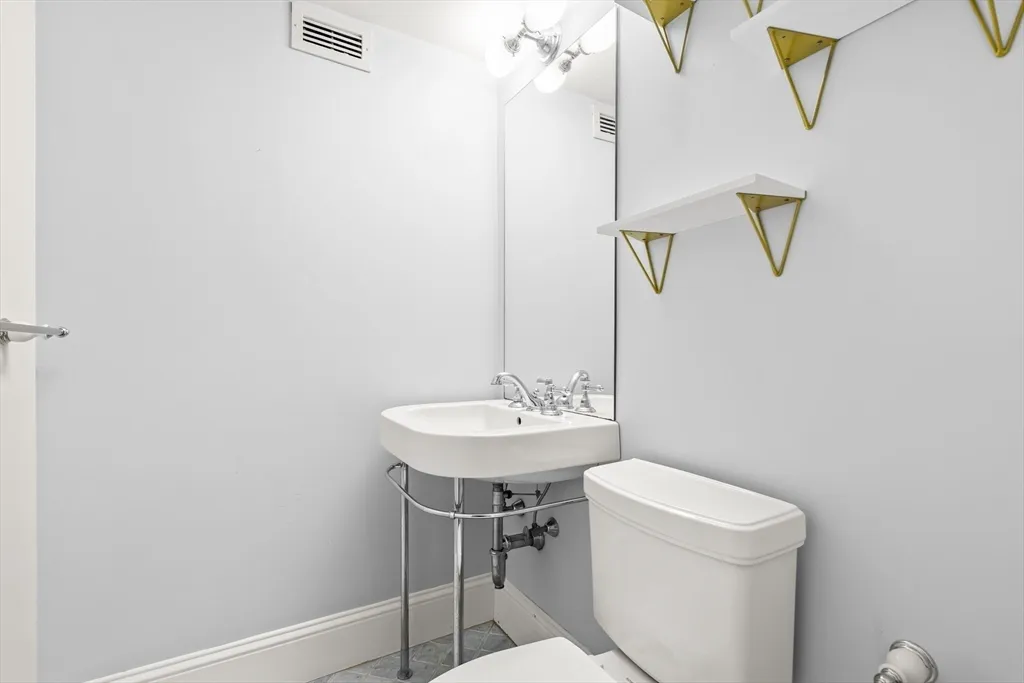 50 Longwood Ave, Coolidge Corner