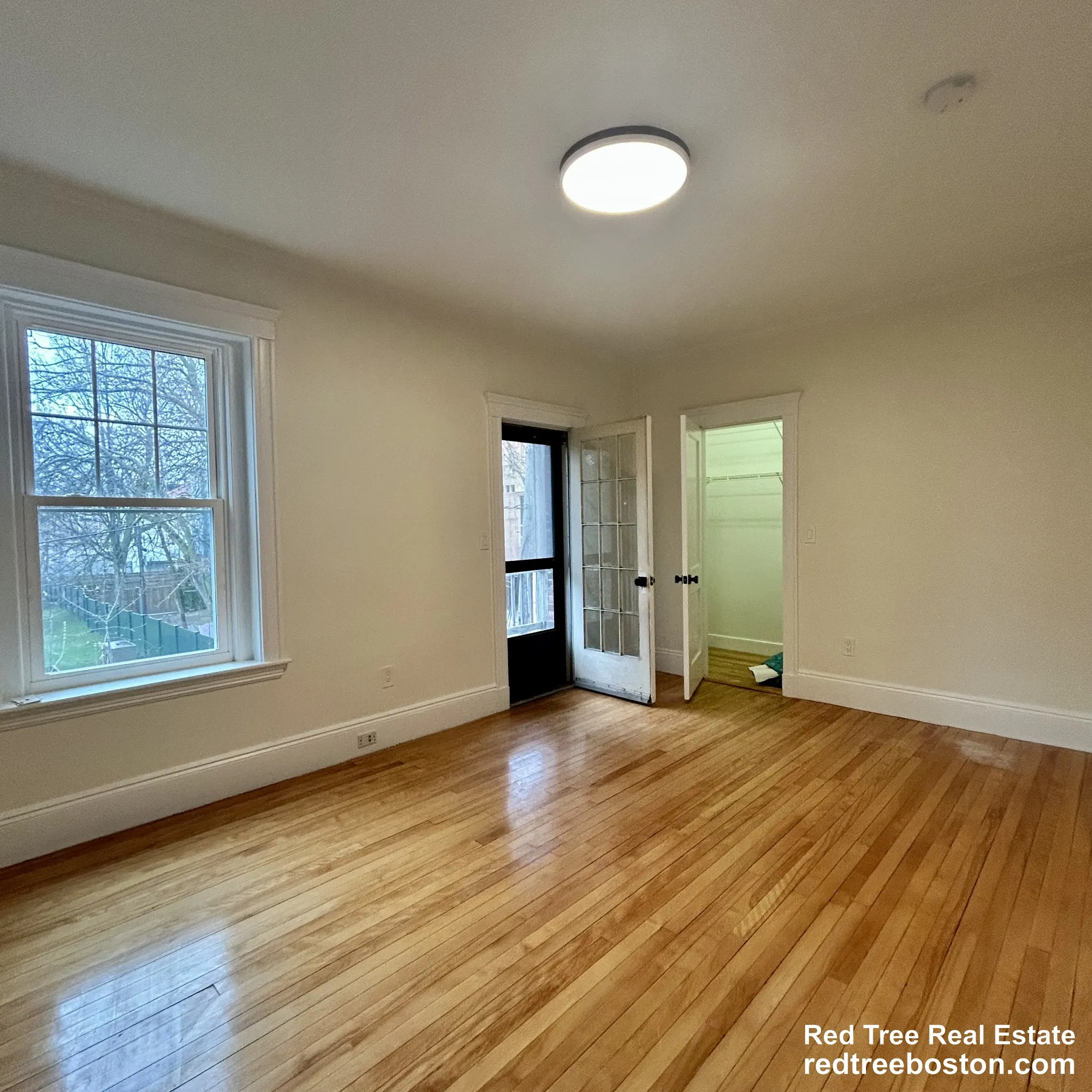 10 Dwight St, North Brookline