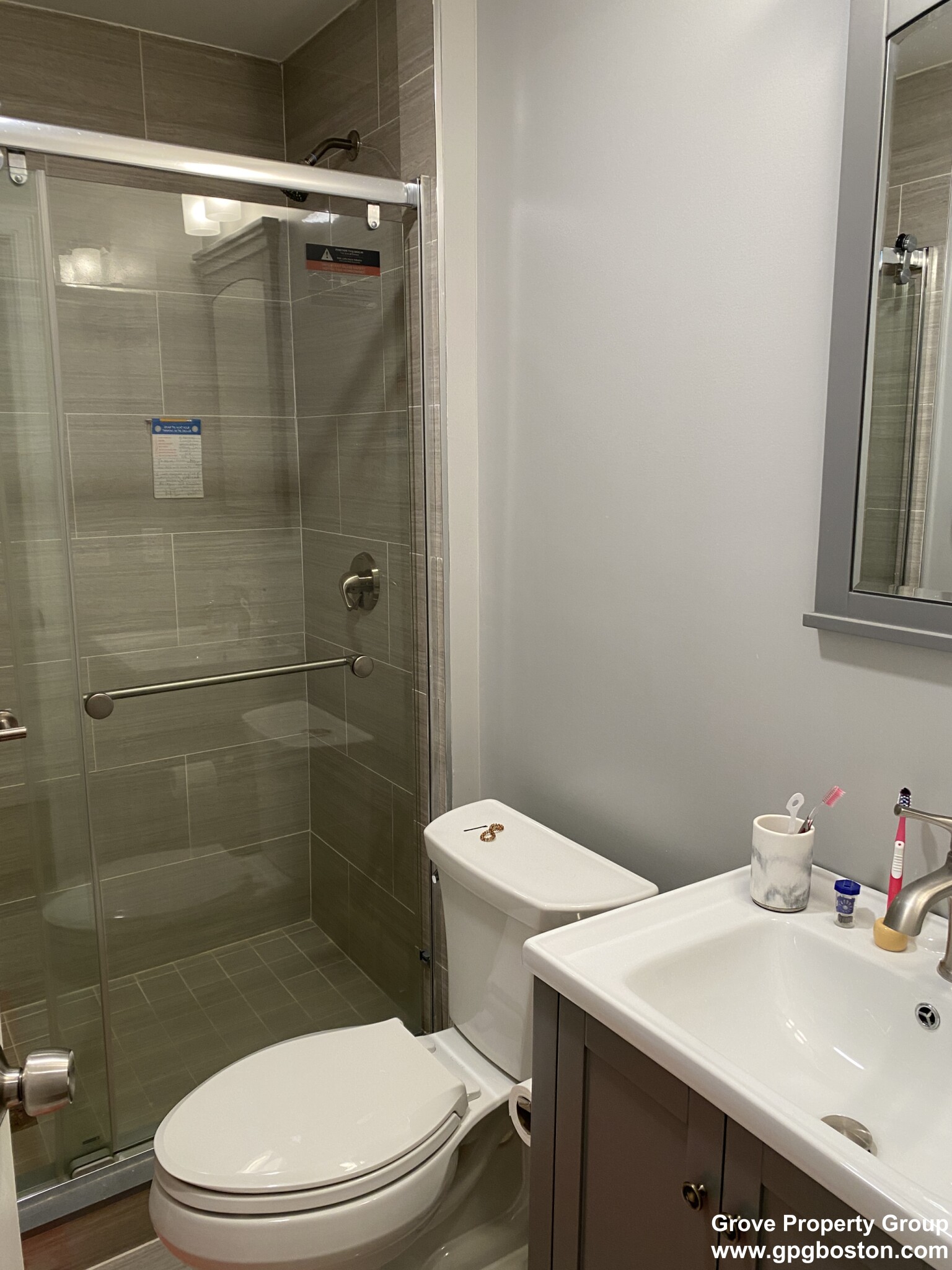 71 Hillside St, Mission Hill