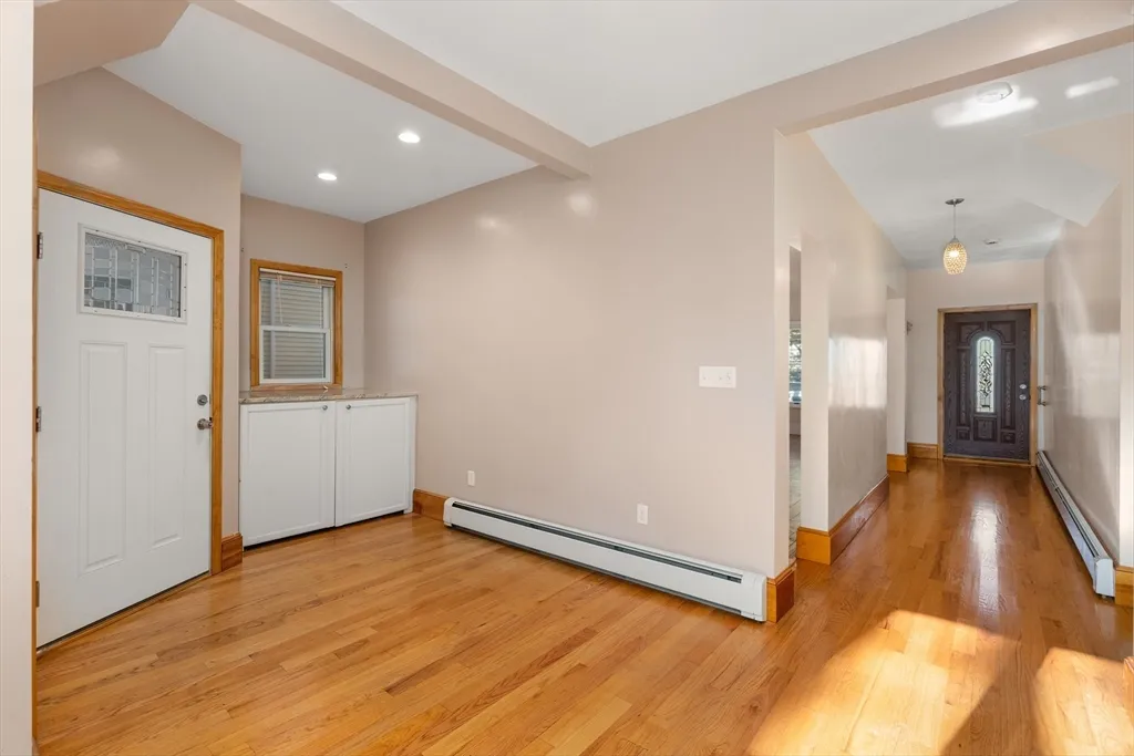 76 Dexter Ave, Watertown