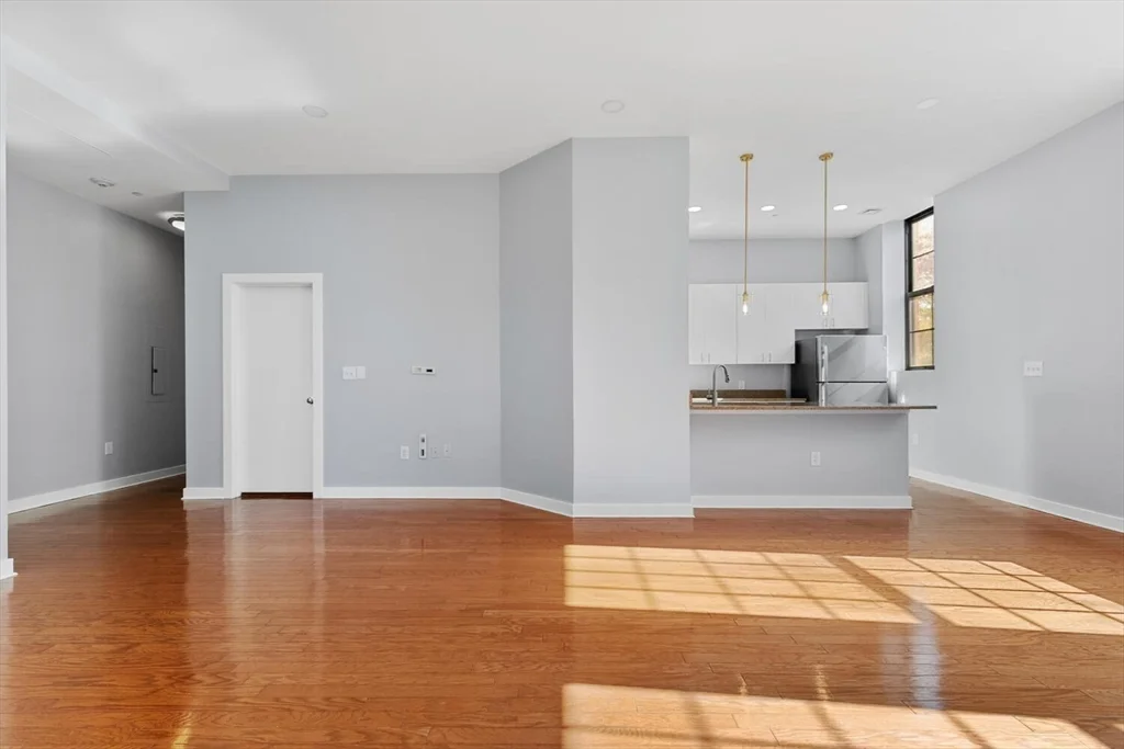 72 Ashland St, Malden