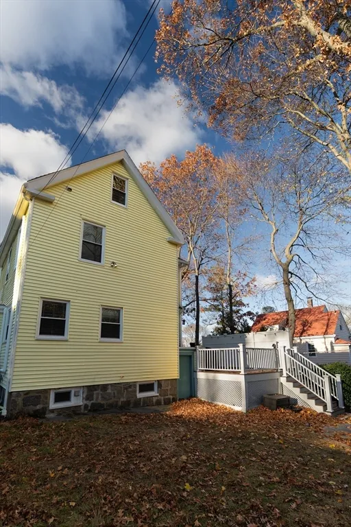 118 Newburg St, Roslindale