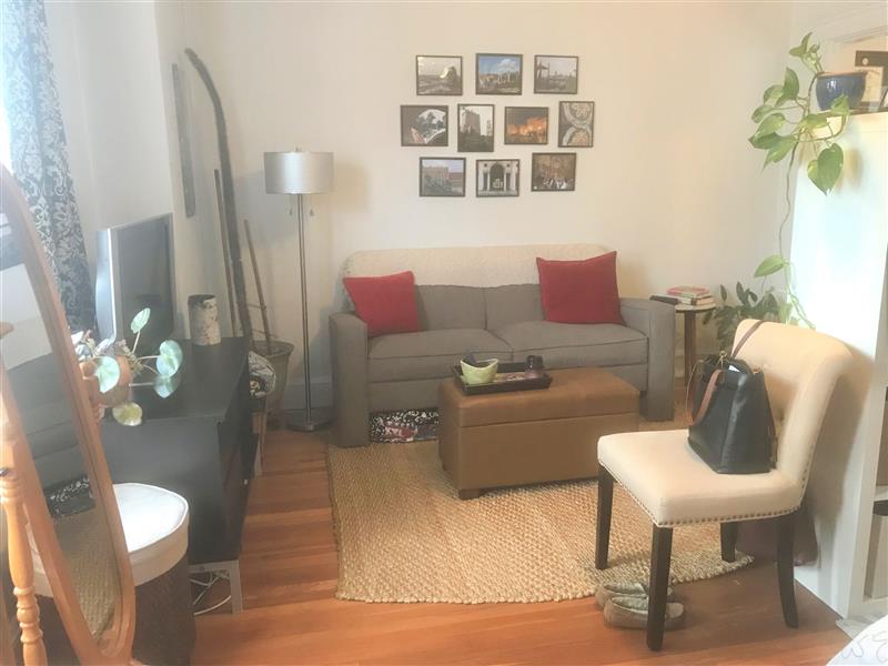 11 Gray St, Neighborhood Nine