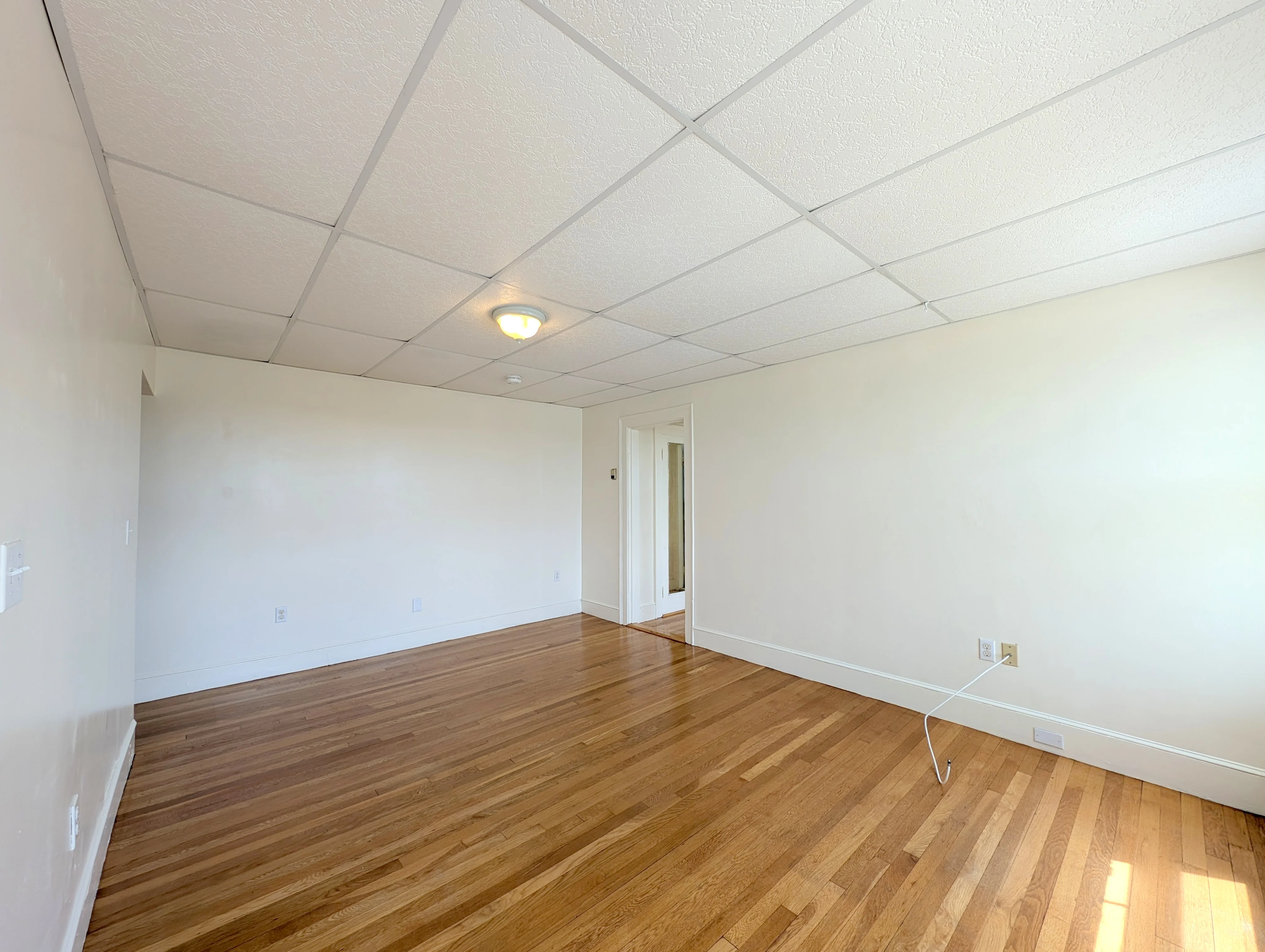 36 College Ave, Tufts