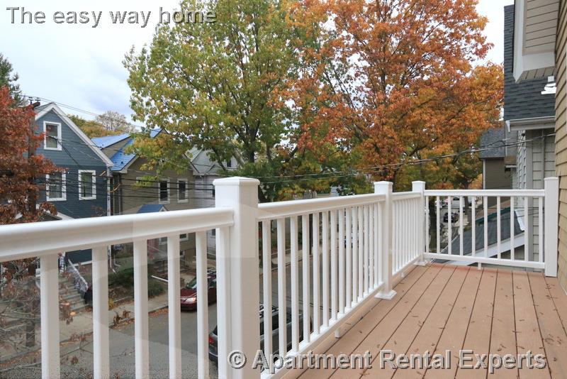 29 Elmwood St, Davis Square