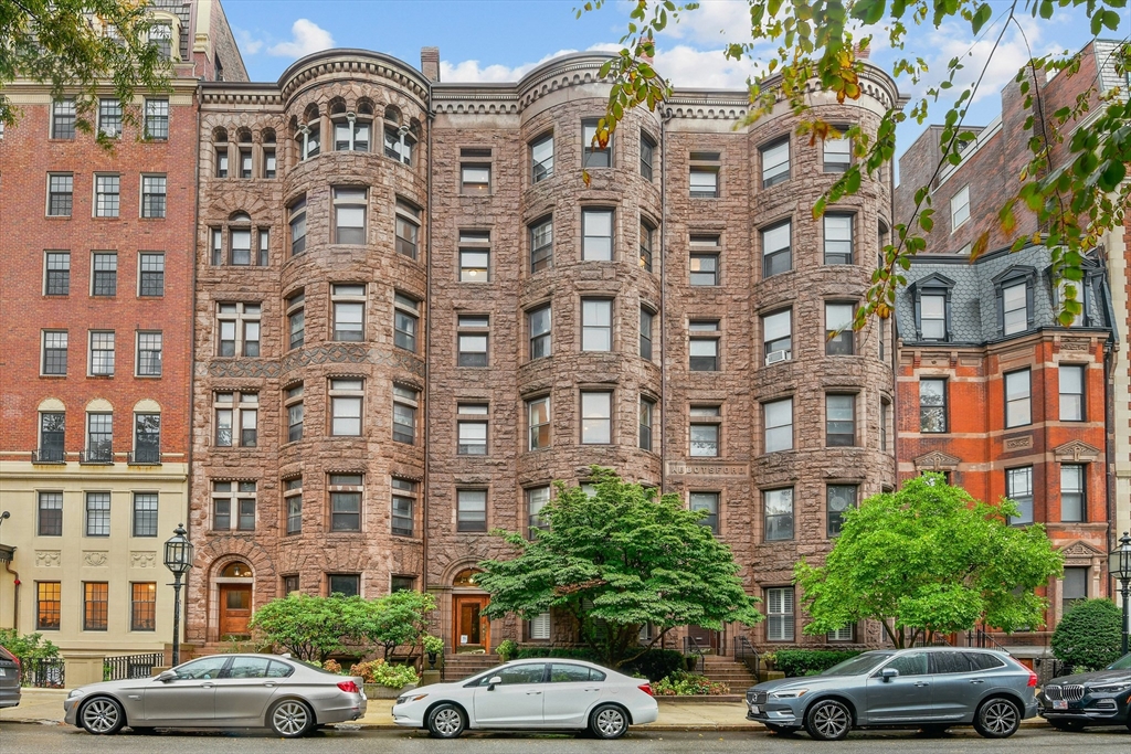 186 Commonwwalth Ave, Back Bay